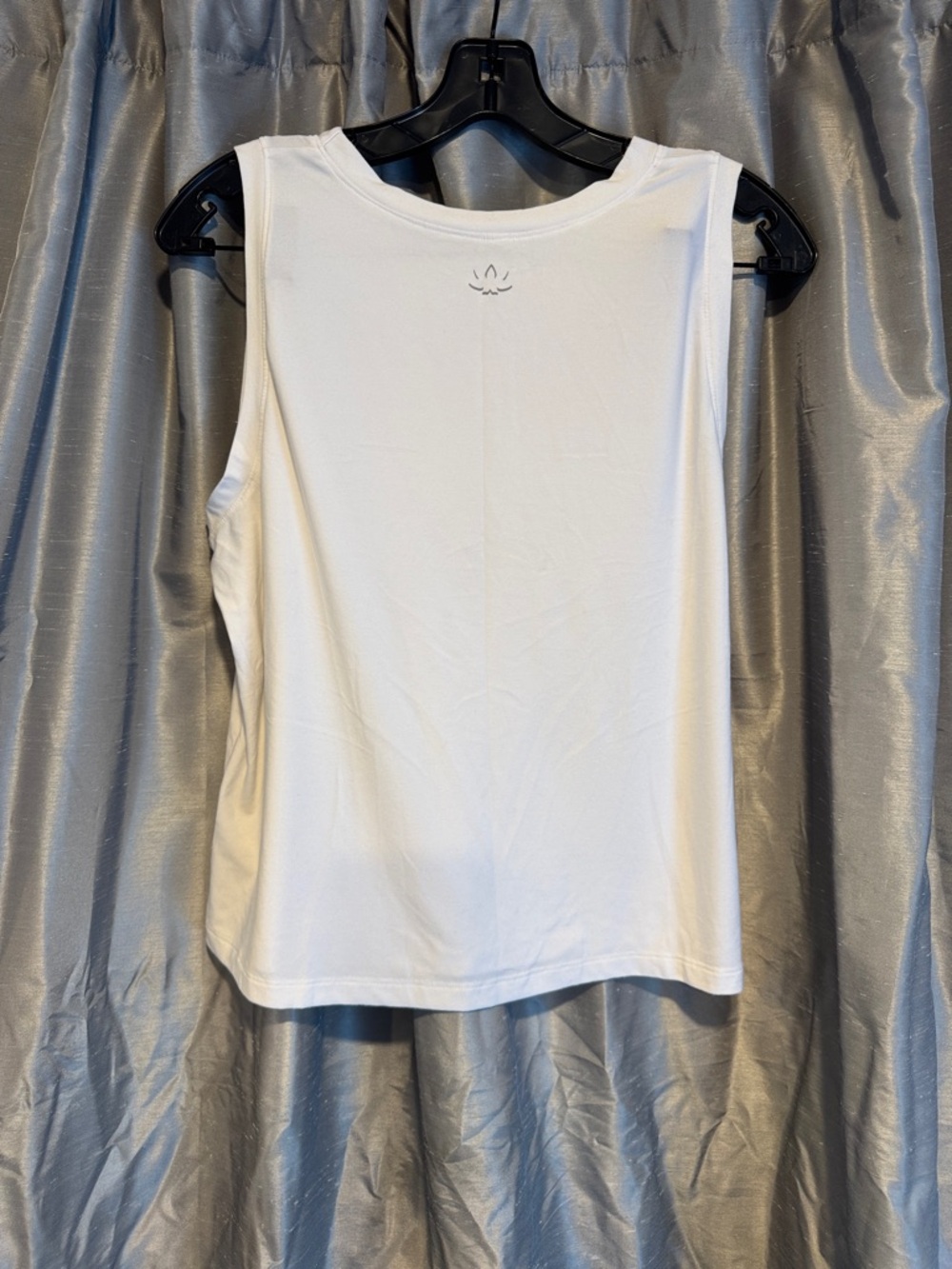 Beyond Yoga White Sleeveless Tank Top size Medium - Picture 3 of 5